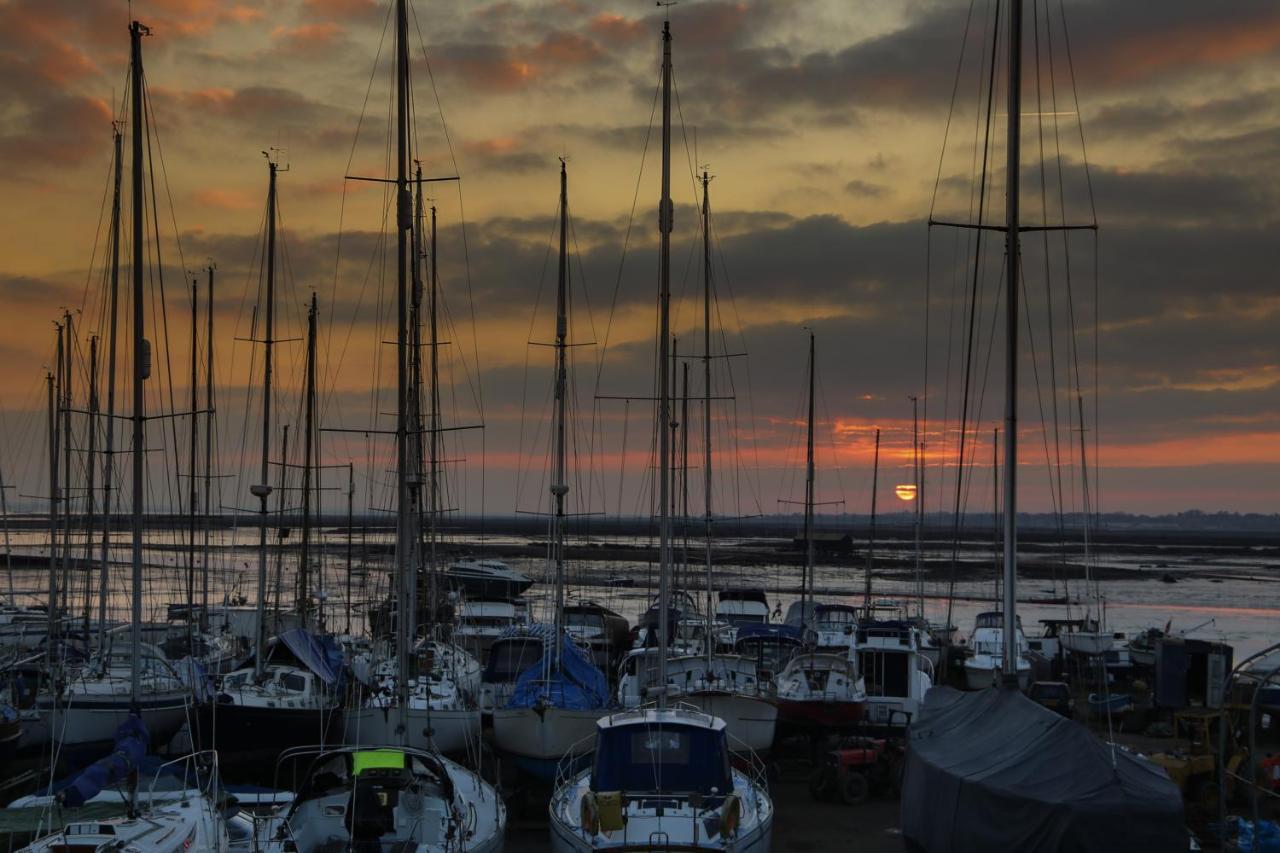 The Victory At Mersea West Mersea Eksteriør bilde